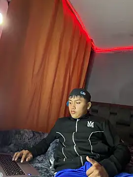 lyan C online show from March 21, 2026, 4:35 am