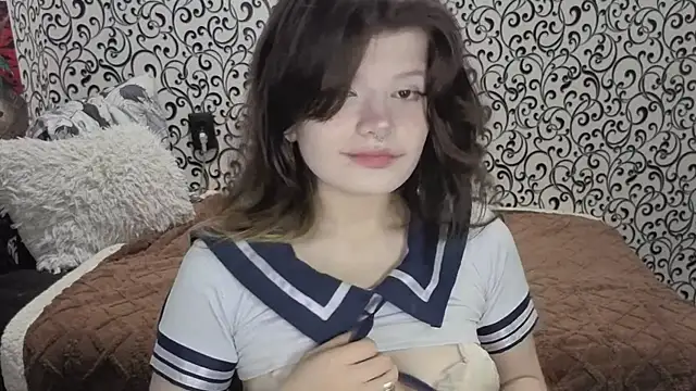 Eva Ange online show from June 15, 2026, 5:12 pm