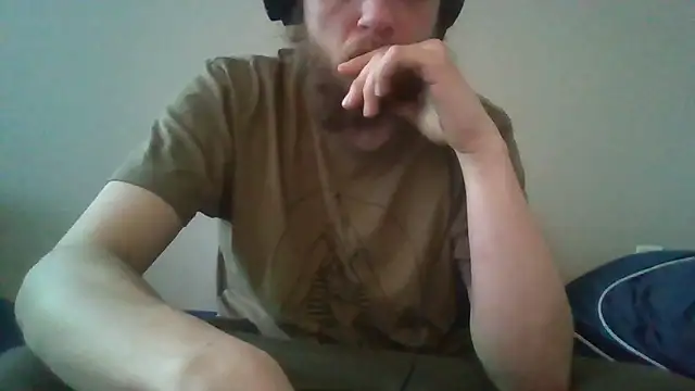 alejandro69420 online show from May 19, 2026, 5:31 pm