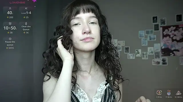 DellaLeck online show from August 8, 2026, 9:00 pm