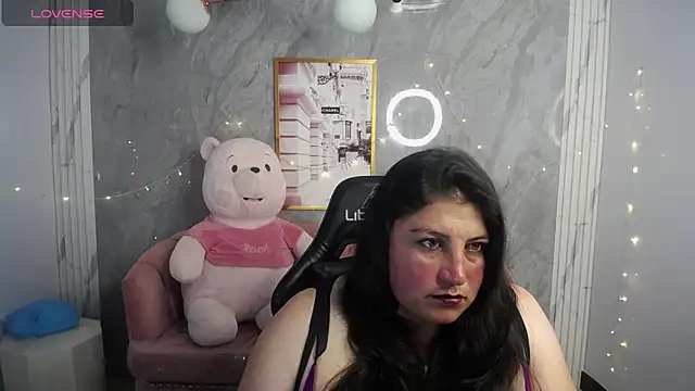 Lina ch1 online show from March 24, 2026, 8:09 pm