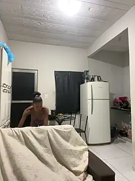 thatazy online show from April 17, 2026, 8:44 pm