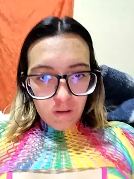 Snapshot of Greta_silber26 chatting on April 13, 2026, 5:06 pm Greta silber26 online show from April 13, 2026, 5:06 pm
