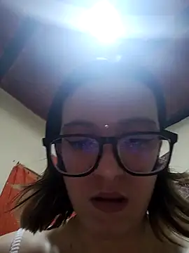 Snapshot of Greta_silber26 chatting on March 27, 2026, 6:53 pm Greta silber26 online show from March 27, 2026, 6:53 pm