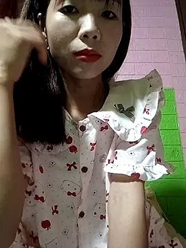AmyLinee01 online show from April 27, 2026, 5:16 am