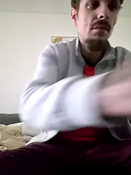 Snapshot of legars844 chatting on April 1, 2026, 8:59 am legars844 online show from April 1, 2026, 8:59 am