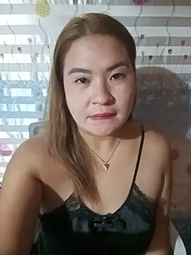 Amazingurlx online show from June 10, 2026, 10:33 pm