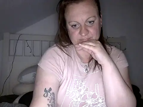Snapshot of HotPussy785 chatting on May 10, 2026, 8:22 pm HotPussy785 online show from May 10, 2026, 8:22 pm