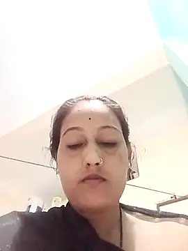 Snapshot of Sexi_roovi chatting on August 7, 2026, 6:58 pm Sexi roovi online show from August 7, 2026, 6:58 pm