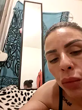 chiquitilla41 online show from May 24, 2026, 8:58 am