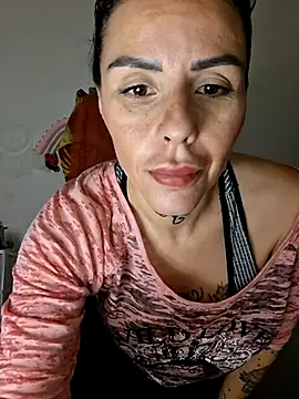 chiquitilla41 online show from May 9, 2026, 2:09 pm