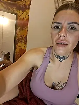 chiquitilla41 online show from May 8, 2026, 12:47 am