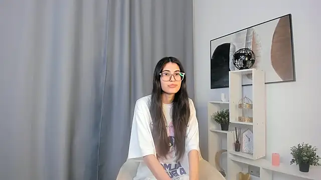 Snapshot of SusyRiek chatting on March 23, 2026, 11:10 am SusyRiek online show from March 23, 2026, 11:10 am