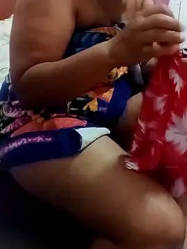 sexymomsn online show from June 13, 2026, 10:08 pm