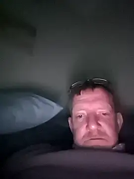 Notiesfuk online show from April 11, 2026, 9:07 pm