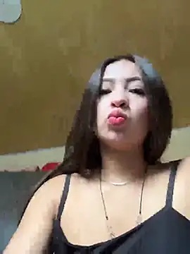Itze Mua online show from June 24, 2026, 7:01 pm