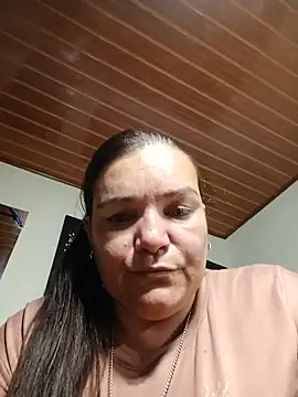 Snapshot of Zuleyka_69 chatting on June 17, 2026, 10:41 pm Zuleyka 69 online show from June 17, 2026, 10:41 pm