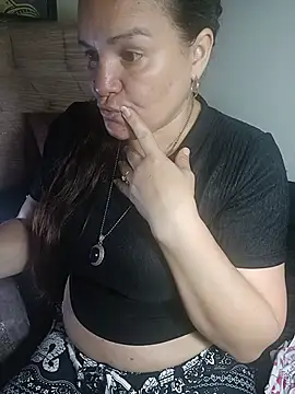 Snapshot of Zuleyka_69 chatting on June 10, 2026, 9:49 pm Zuleyka 69 online show from June 10, 2026, 9:49 pm