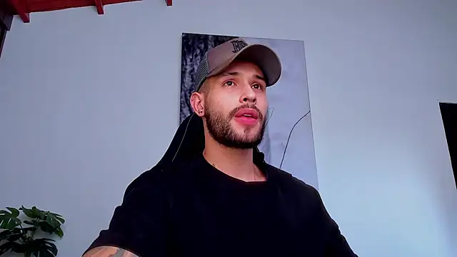 Santos ramirez1 online show from June 17, 2026, 3:55 pm