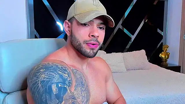 Raytorres online show from May 3, 2026, 7:28 pm