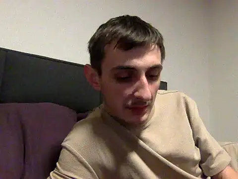 rmarcu01 online show from March 22, 2026, 1:20 am