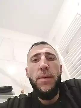 Snapshot of Alexandro111777 chatting on March 29, 2026, 6:04 am Alexandro111777 online show from March 29, 2026, 6:04 am