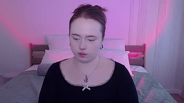 SelenaLily online show from March 28, 2026, 12:39 pm