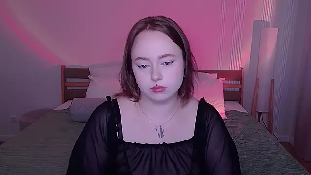 SelenaLily online show from April 2, 2026, 2:46 pm