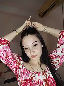 icedrosemarye online show from May 16, 2026, 5:34 pm