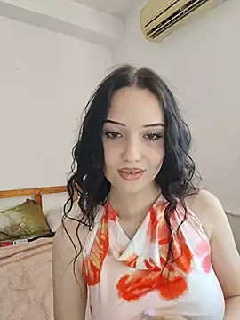 icedrosemarye online show from May 15, 2026, 12:36 pm