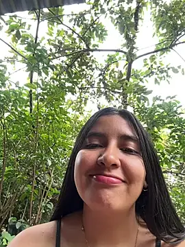 Snapshot of HaileyBiieber chatting on April 5, 2026, 4:57 pm HaileyBiieber online show from April 5, 2026, 4:57 pm