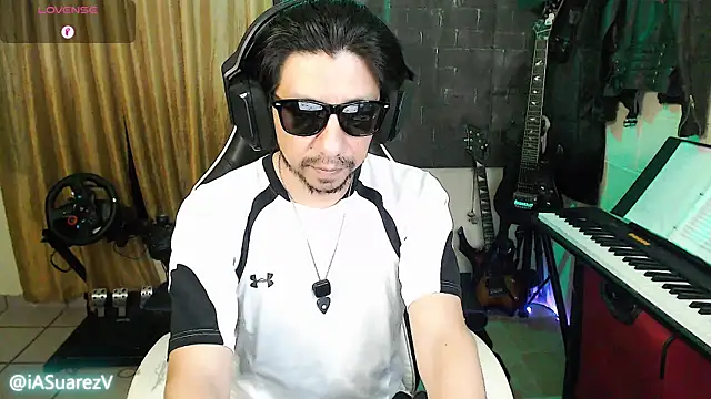 IASuarezV online show from July 4, 2026, 4:30 am