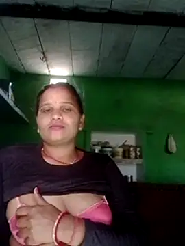 Snapshot of Shivani09900 chatting on June 27, 2026, 10:10 am Shivani09900 online show from June 27, 2026, 10:10 am