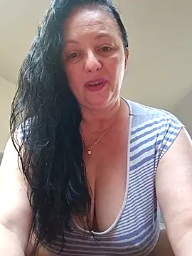 Snapshot of angelicalov chatting on April 6, 2026, 7:42 am angelicalov online show from April 6, 2026, 7:42 am
