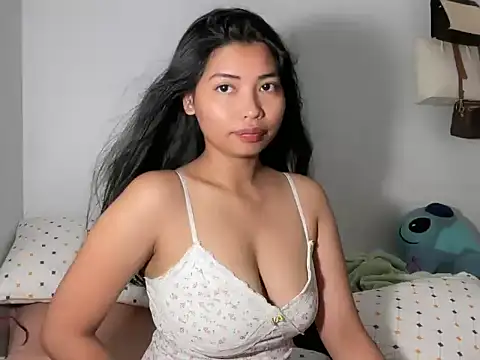 zafarina 18 online show from May 22, 2026, 3:04 am