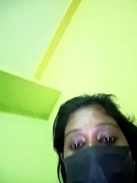 Snapshot of bannerjeesneha20 chatting on April 18, 2026, 10:54 pm bannerjeesneha20 online show from April 18, 2026, 10:54 pm