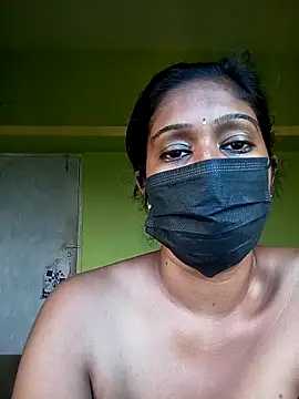Snapshot of bannerjeesneha20 chatting on April 18, 2026, 1:41 am bannerjeesneha20 online show from April 18, 2026, 1:41 am