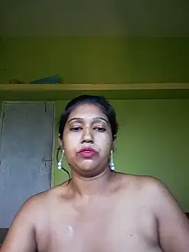 Snapshot of bannerjeesneha20 chatting on May 18, 2026, 4:07 am bannerjeesneha20 online show from May 18, 2026, 4:07 am