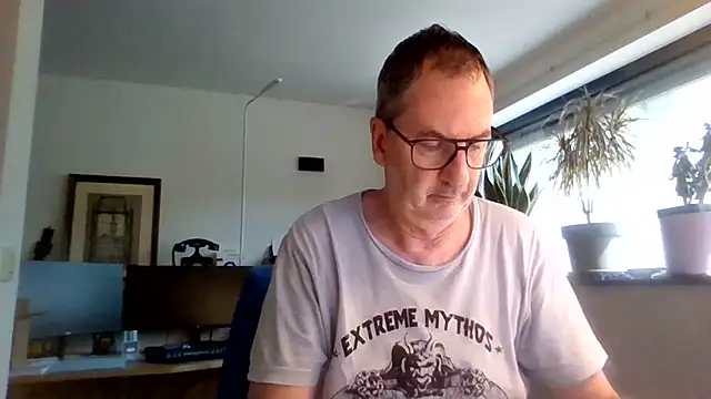 Snapshot of HotLucas66 chatting on June 25, 2026, 3:06 pm HotLucas66 online show from June 25, 2026, 3:06 pm