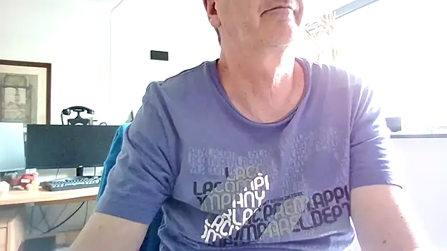 HotLucas66 online show from April 13, 2026, 1:26 pm