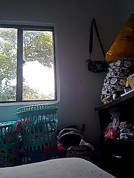 valeria1005 online show from March 25, 2026, 1:10 pm