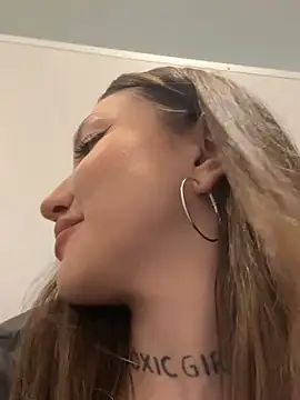 Snapshot of SaintSquirt chatting on March 25, 2026, 11:42 am SaintSquirt online show from March 25, 2026, 11:42 am