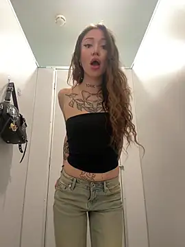 SaintSquirt online show from May 20, 2026, 9:39 am