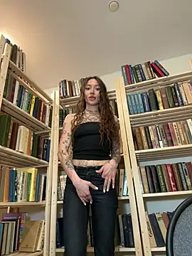 SaintSquirt online show from May 9, 2026, 10:18 am