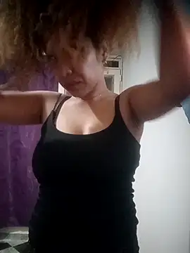 Snapshot of SolashLitzy_Curly chatting on May 29, 2026, 6:30 am SolashLitzy Curly online show from May 29, 2026, 6:30 am