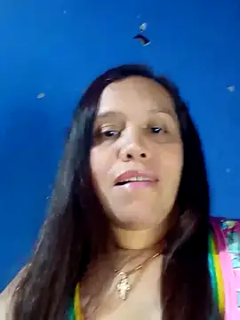 Snapshot of alexandra-queen chatting on May 6, 2026, 1:53 am alexandra-queen online show from May 6, 2026, 1:53 am