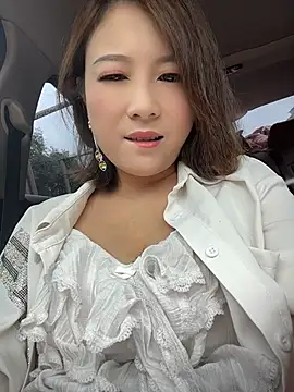 Lola666999 online show from August 1, 2026, 6:00 am