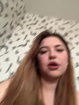 Snapshot of Soft_lonsss chatting on April 14, 2026, 8:30 am Soft lonsss online show from April 14, 2026, 8:30 am