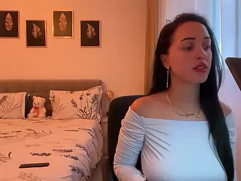 eve belle69 online show from May 13, 2026, 4:36 pm