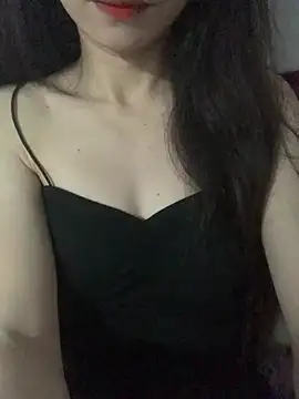 Snapshot of Nini-896 chatting on April 23, 2026, 1:24 pm Nini-896 online show from April 23, 2026, 1:24 pm